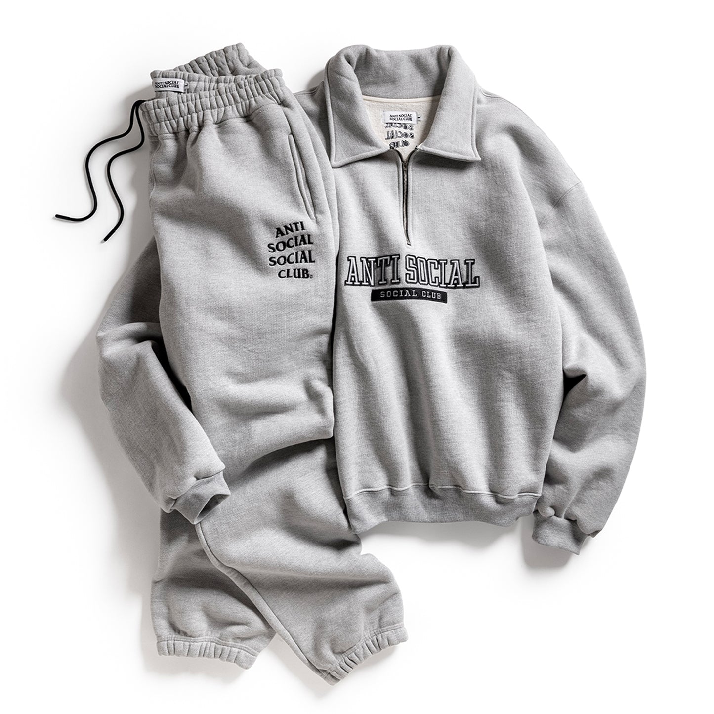 EMBROIDERED SWEATS