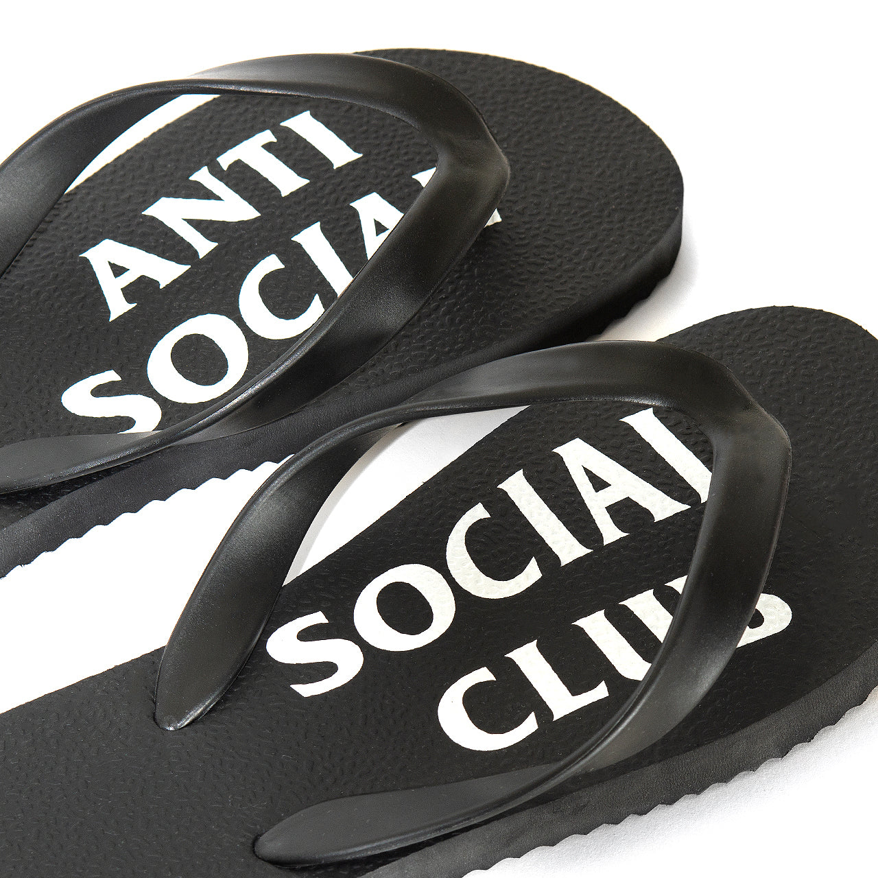 UFO Black Slippers